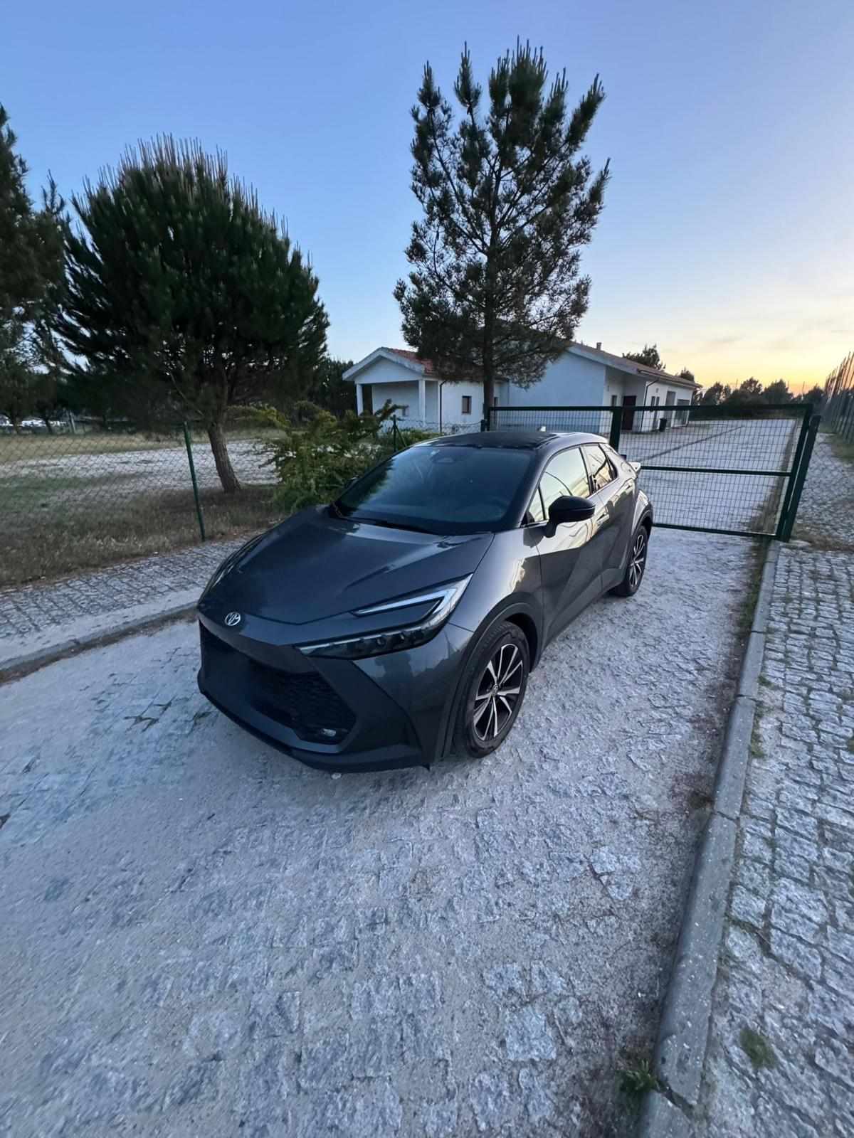 toyota-c-hr-2-0-phev-2024-gasolina-1987cc