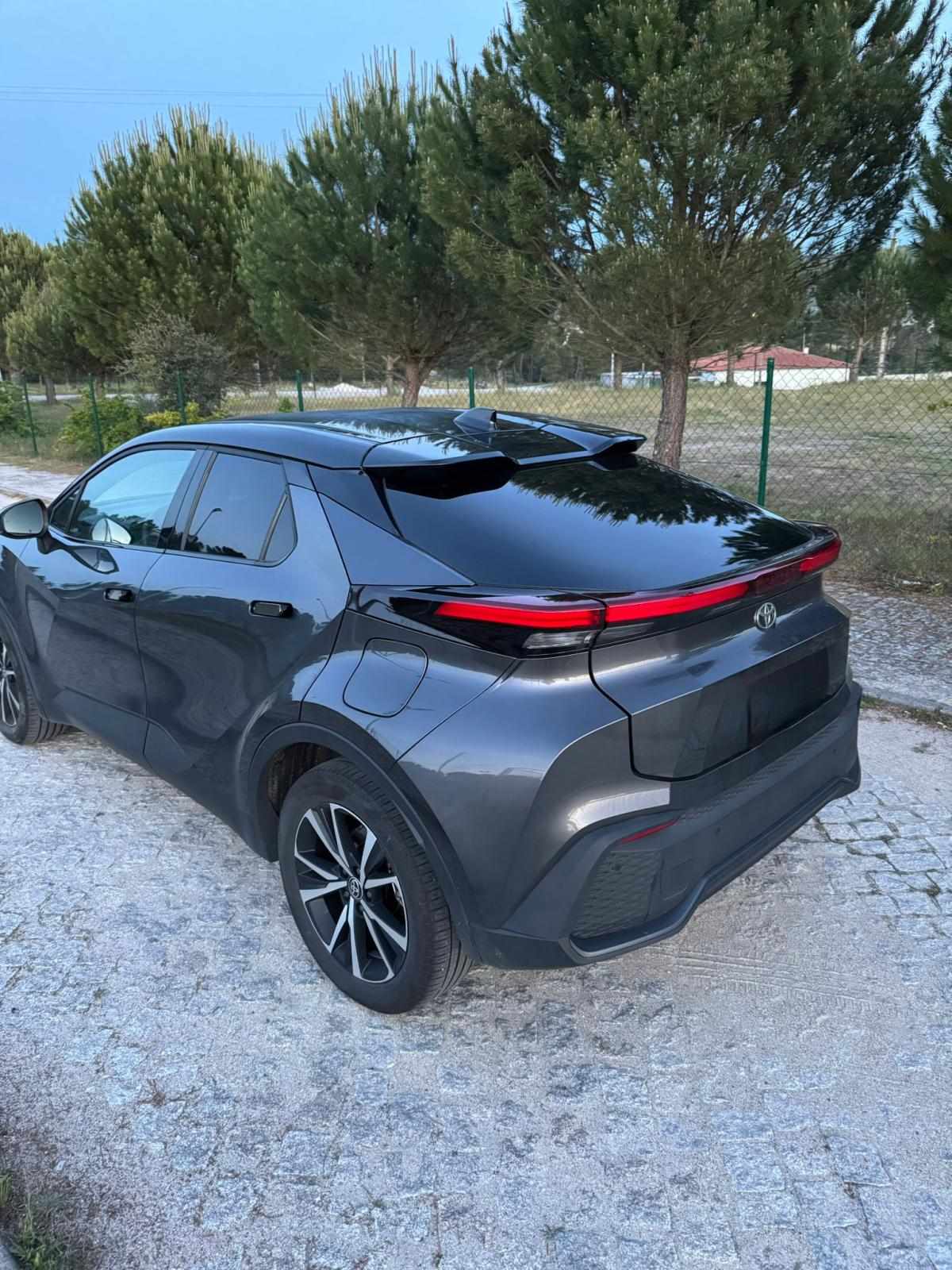 toyota-c-hr-2-0-phev-2024-gasolina-1987cc