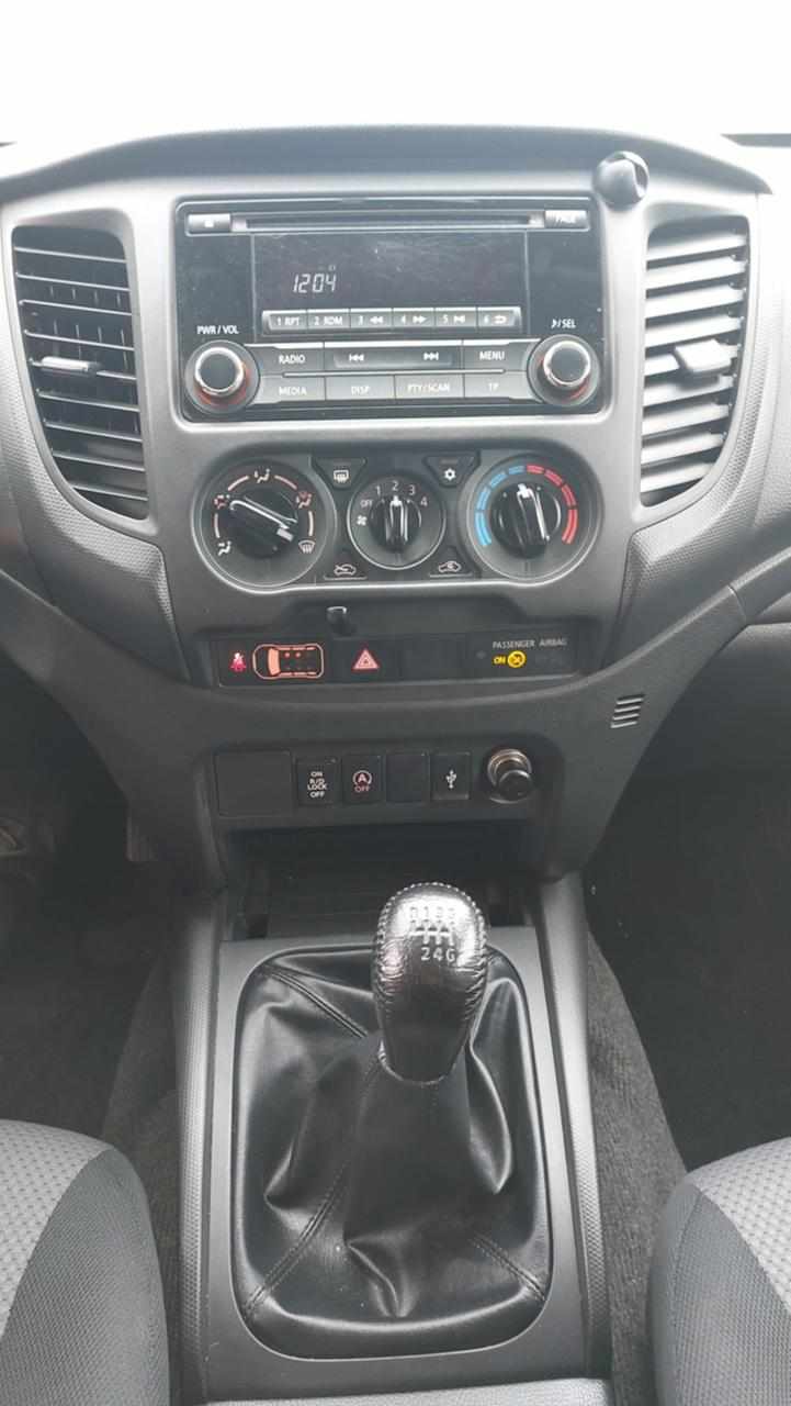 mitsubishi-l200-2-3-150cv-2022-diesel-2268cc