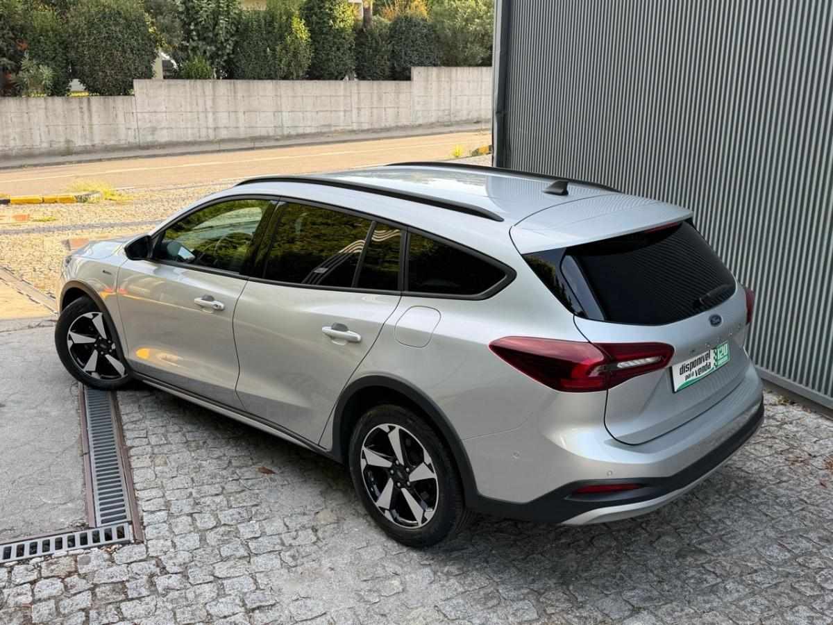 ford-focus-sw-2023-diesel-1560cc
