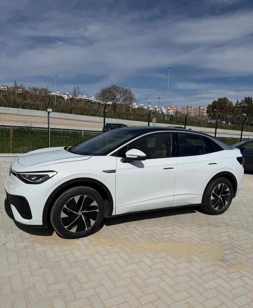 volkswagen-id-5-1-geracao-2023-eletrico