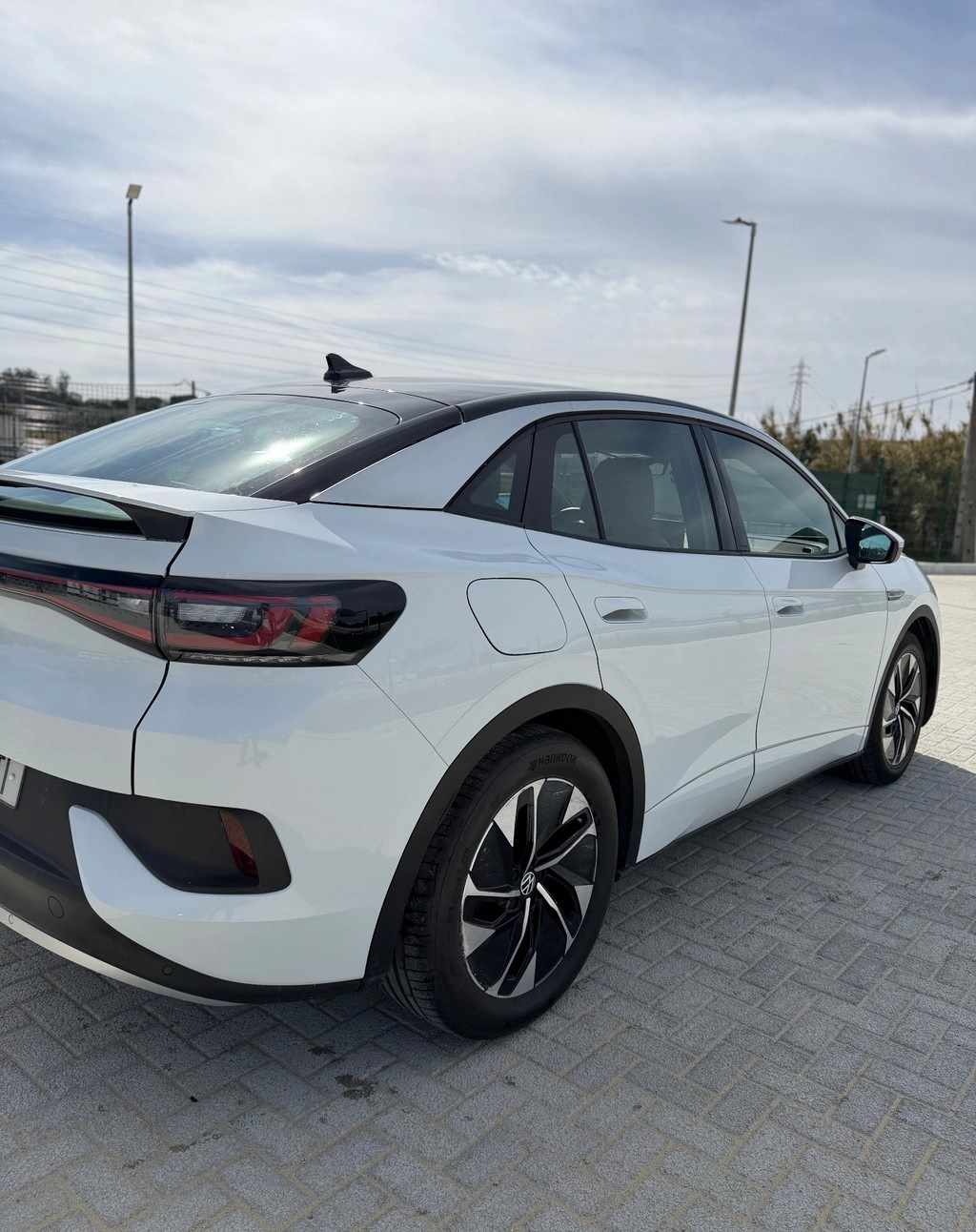 volkswagen-id-5-1-geracao-2023-eletrico