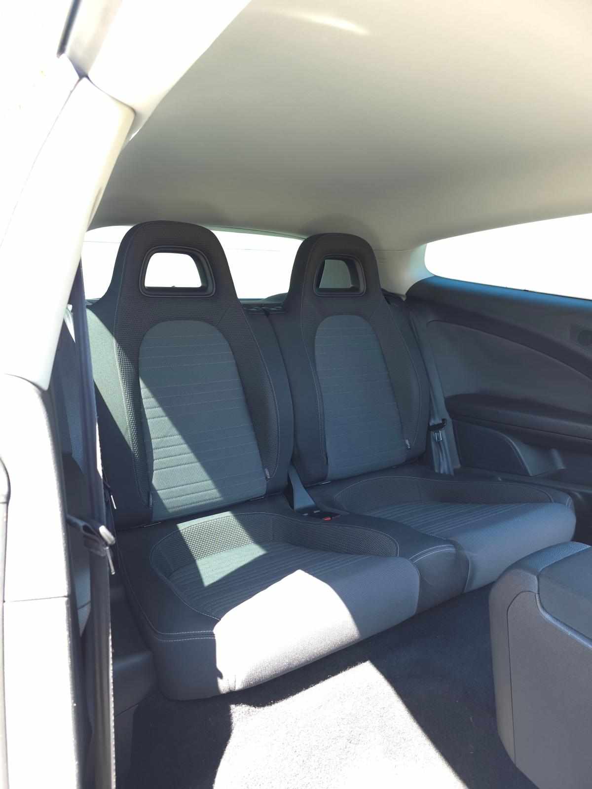 volkswagen-scirocco-2-0-tdi-2009-diesel-1968cc