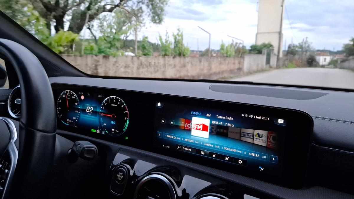 mercedes-benz-cla-250-e-2021-gasolina-1332cc