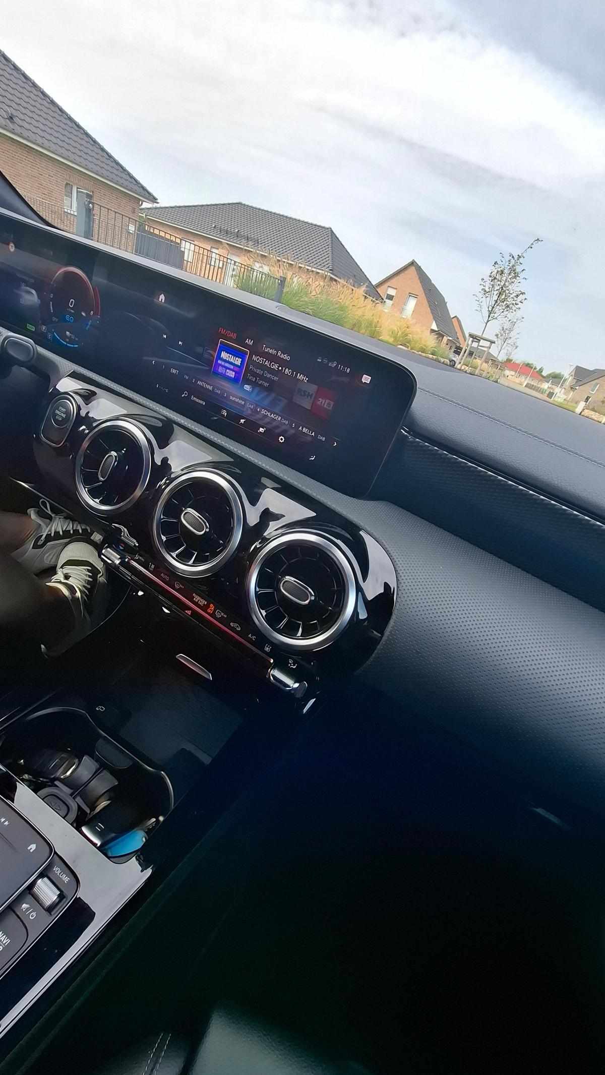 mercedes-benz-cla-250-e-2021-gasolina-1332cc