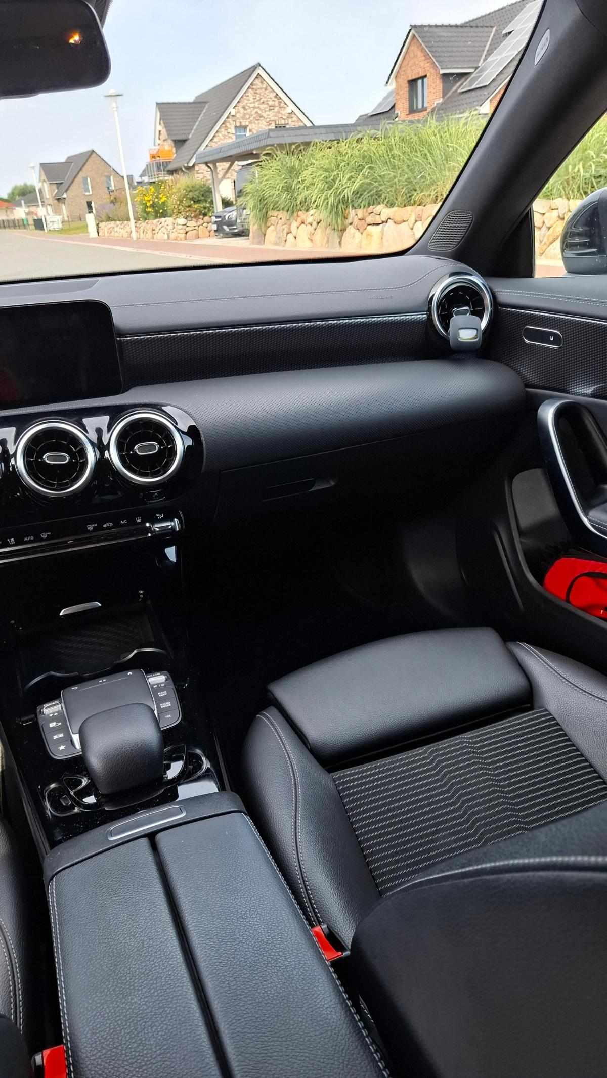 mercedes-benz-cla-250-e-2021-gasolina-1332cc