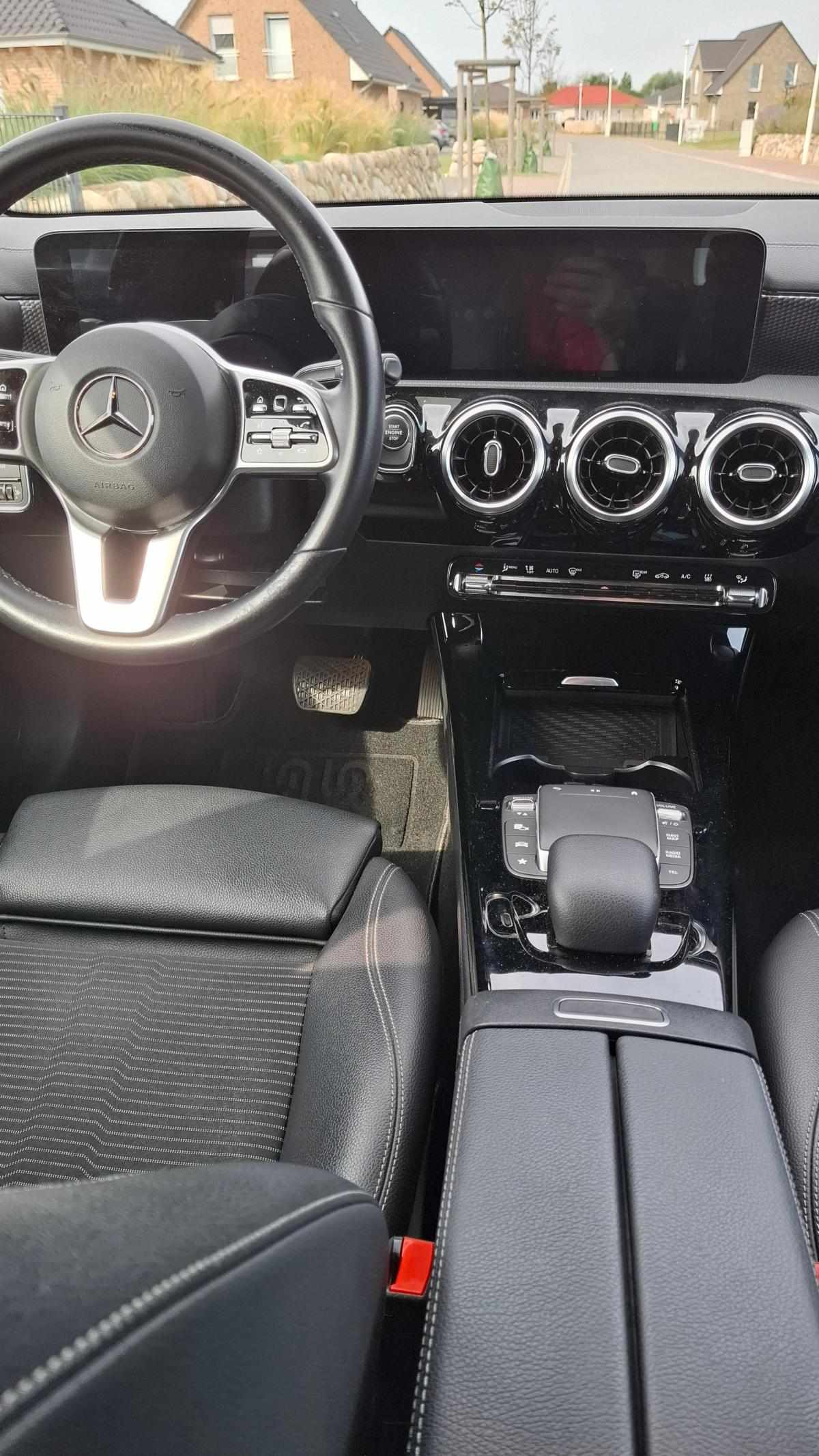mercedes-benz-cla-250-e-2021-gasolina-1332cc