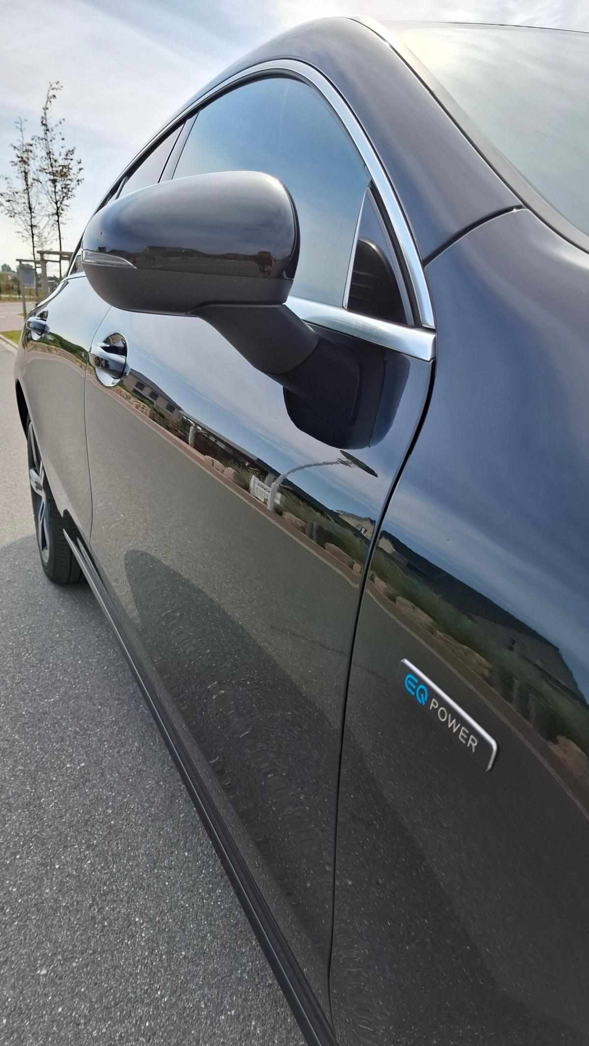 mercedes-benz-cla-250-e-2021-gasolina-1332cc