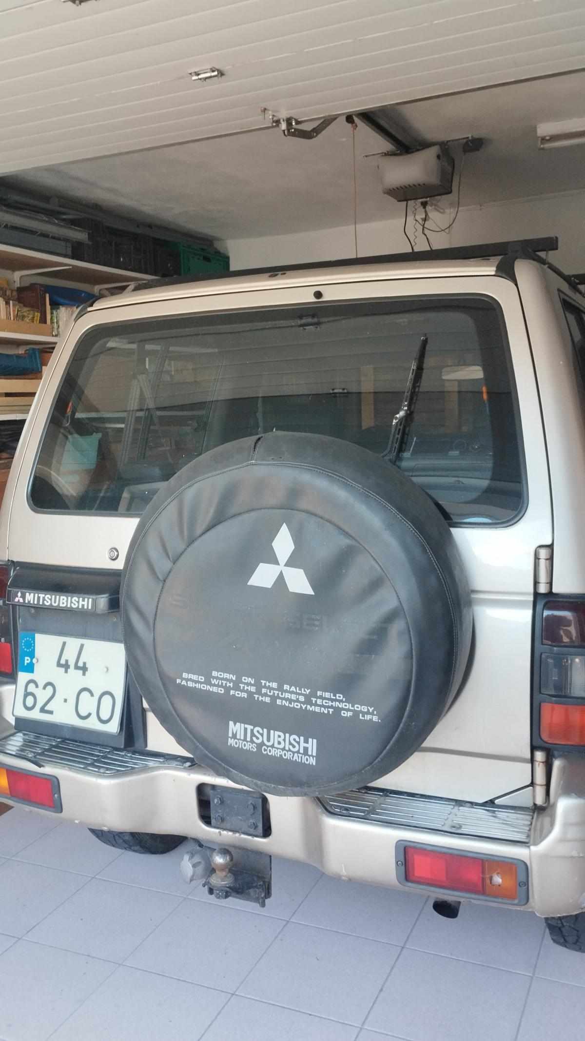 mitsubishi-pajero-2-5-td-4wd-1993-diesel-2477cc