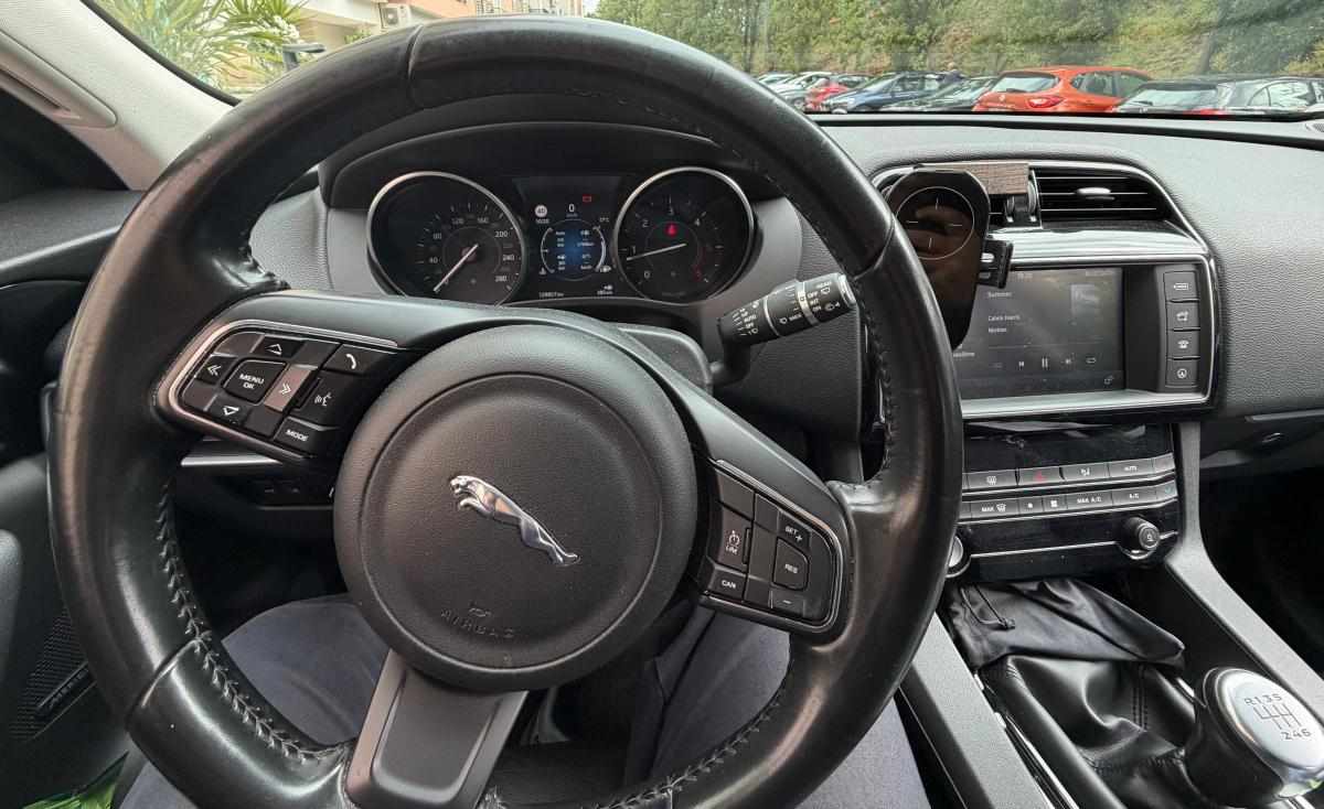jaguar-f-pace-20d-2017-diesel-1999cc