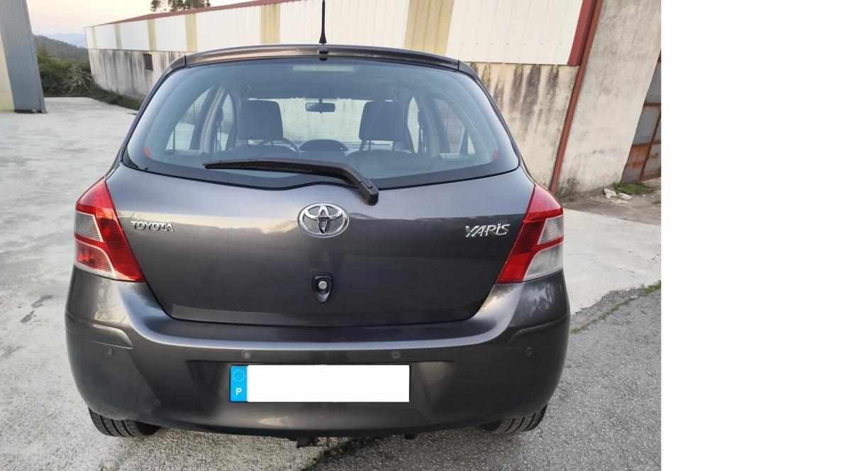 toyota-yaris-1-33-dual-vvt-i-2010-gasolina-1329cc