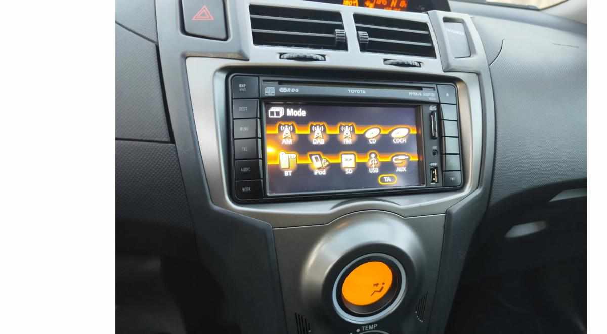 toyota-yaris-1-33-dual-vvt-i-2010-gasolina-1329cc
