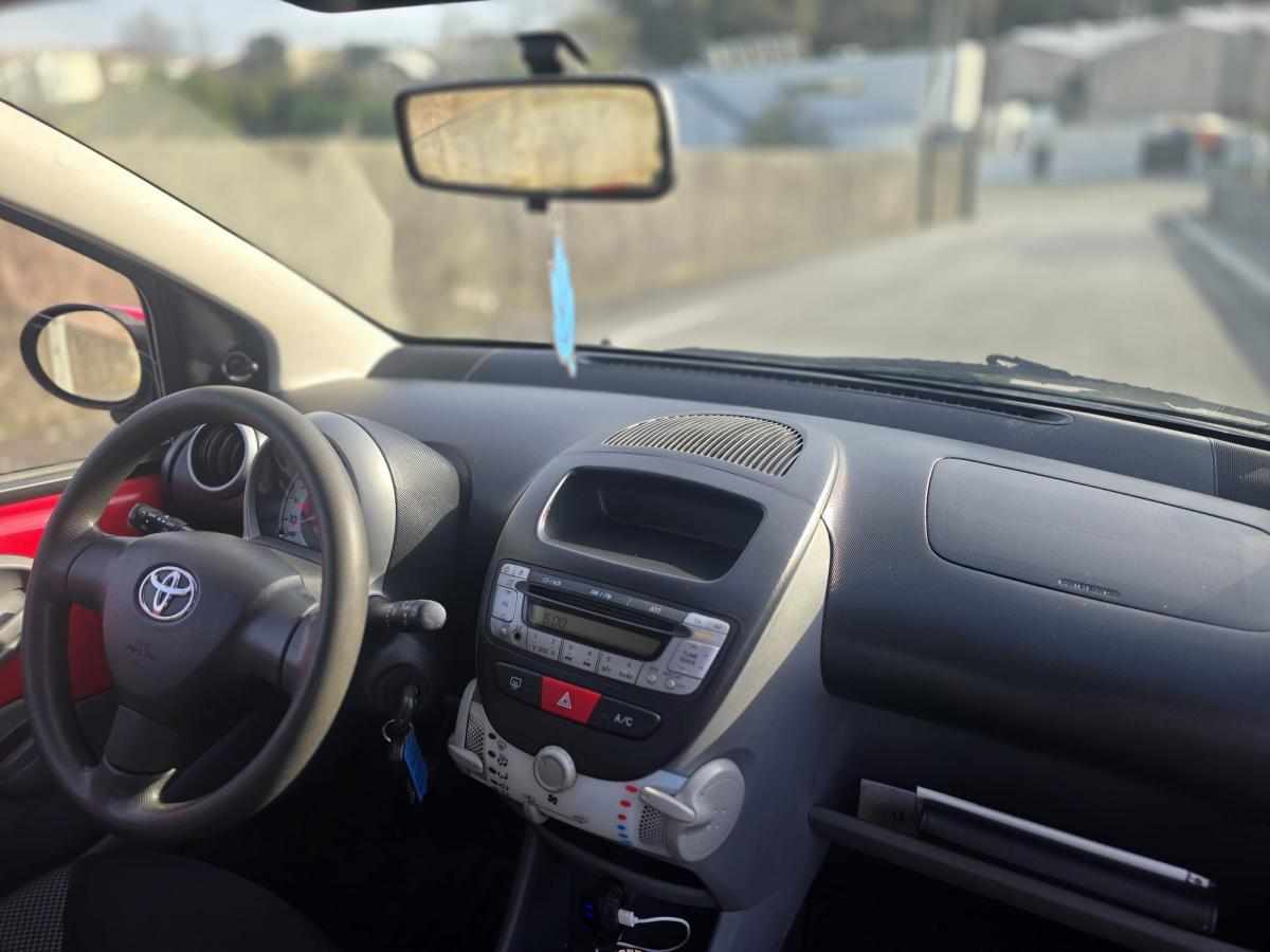 toyota-aygo-1-0-vvt-i-2009-gasolina-998cc
