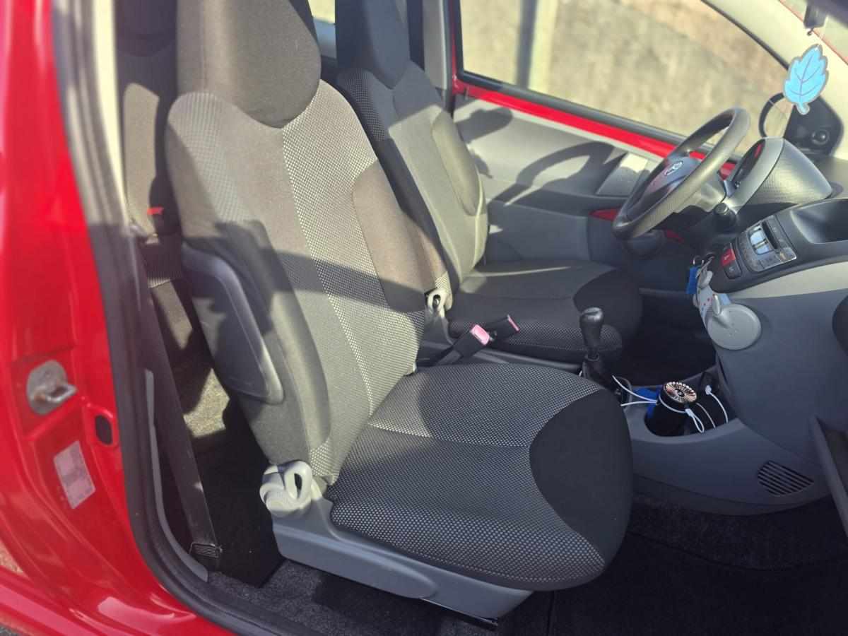 toyota-aygo-1-0-vvt-i-2009-gasolina-998cc