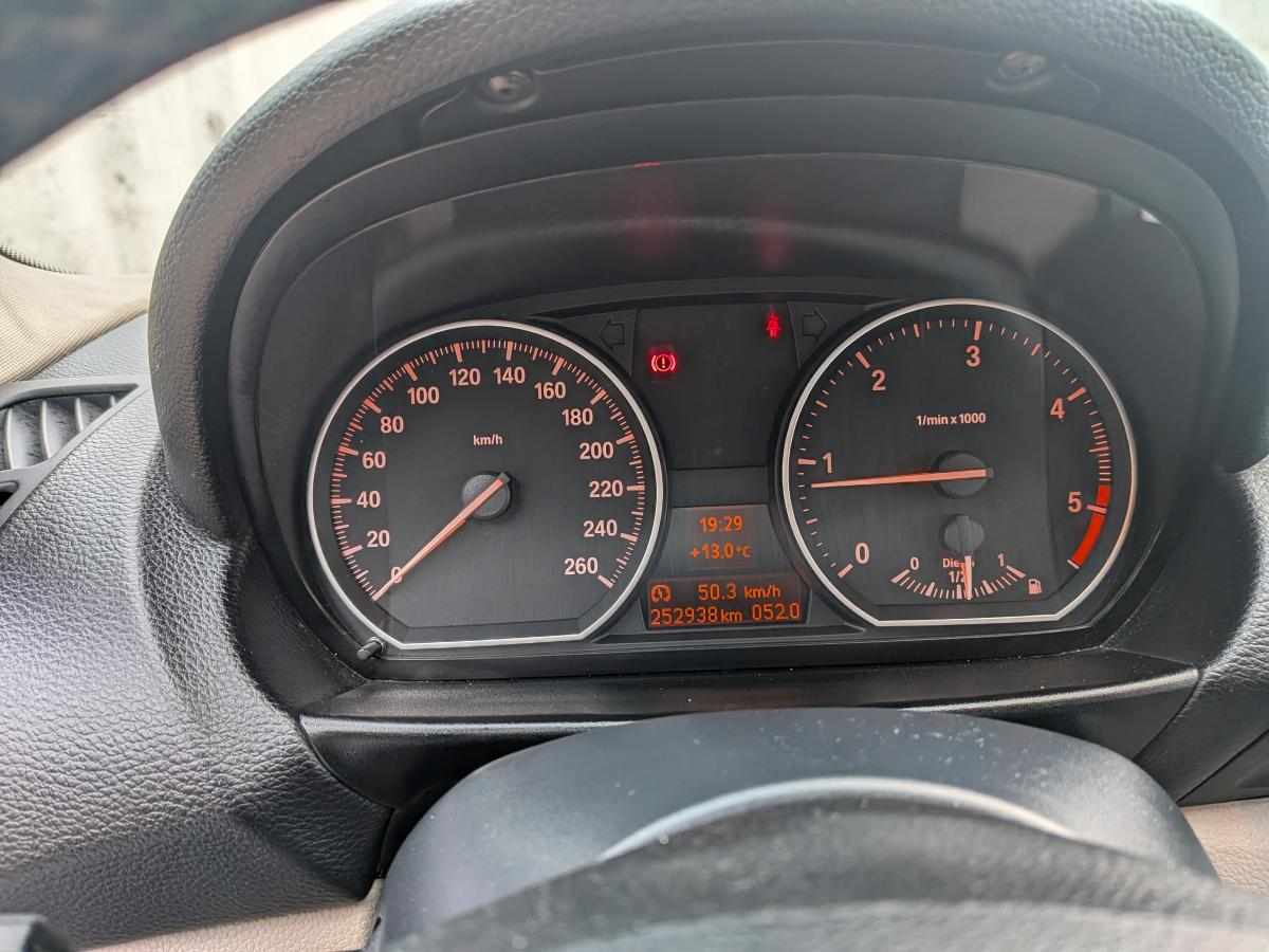 bmw-serie-1-120d-2007-diesel-1995cc