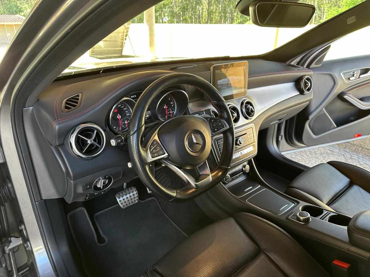 mercedes-benz-gla-220-d-2018-diesel-2143cc