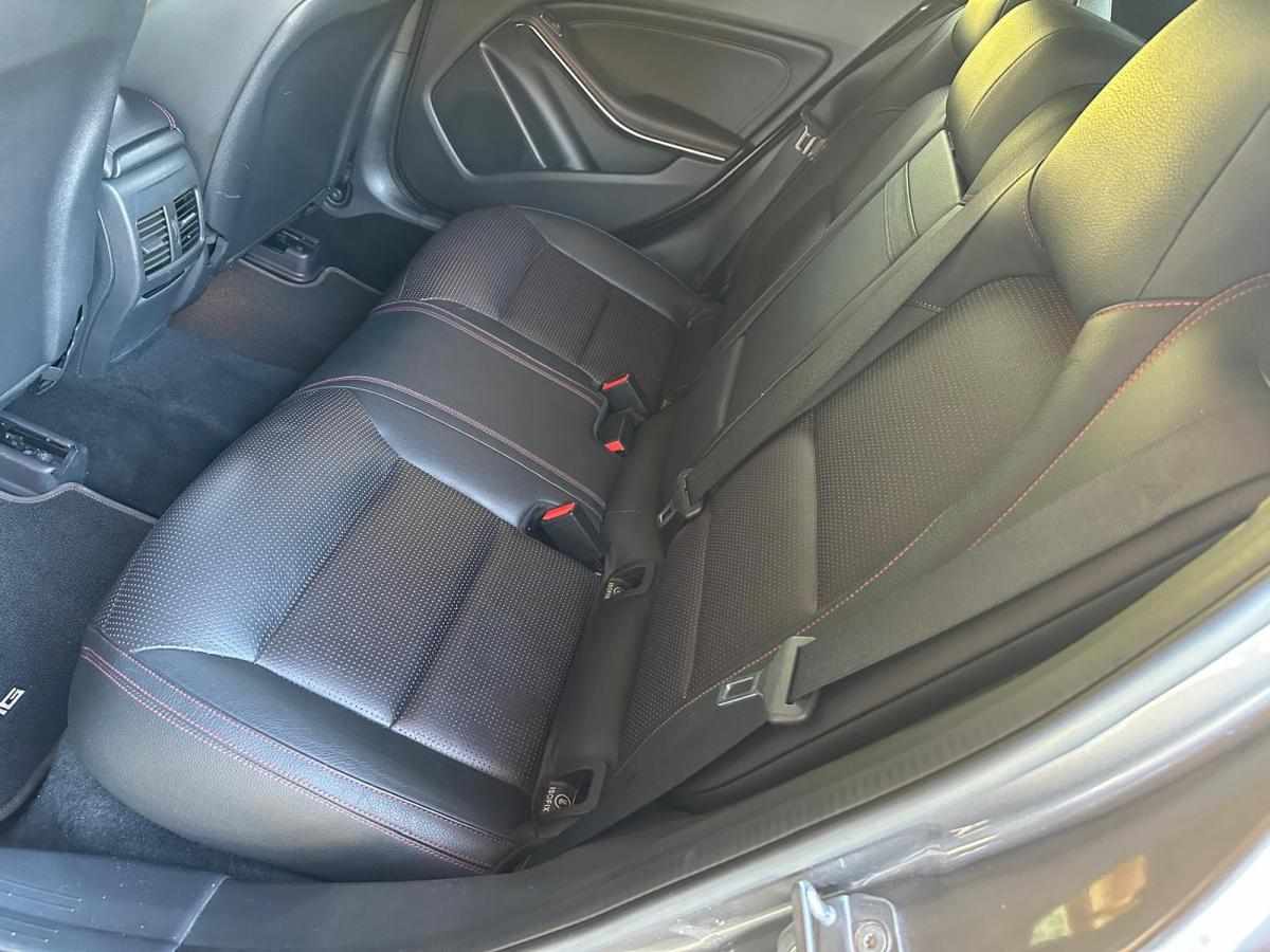 mercedes-benz-gla-220-d-2018-diesel-2143cc