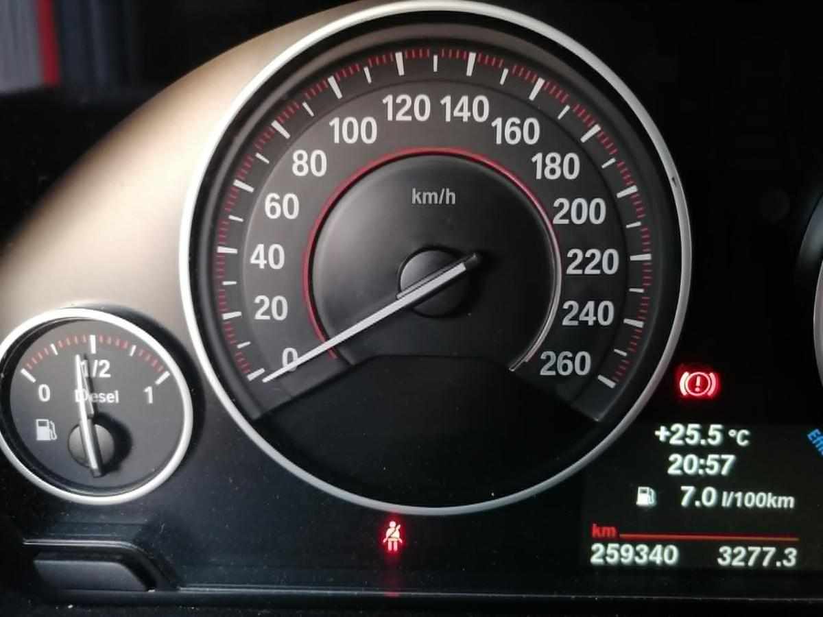 bmw-serie-3-320d-2013-diesel-1995cc