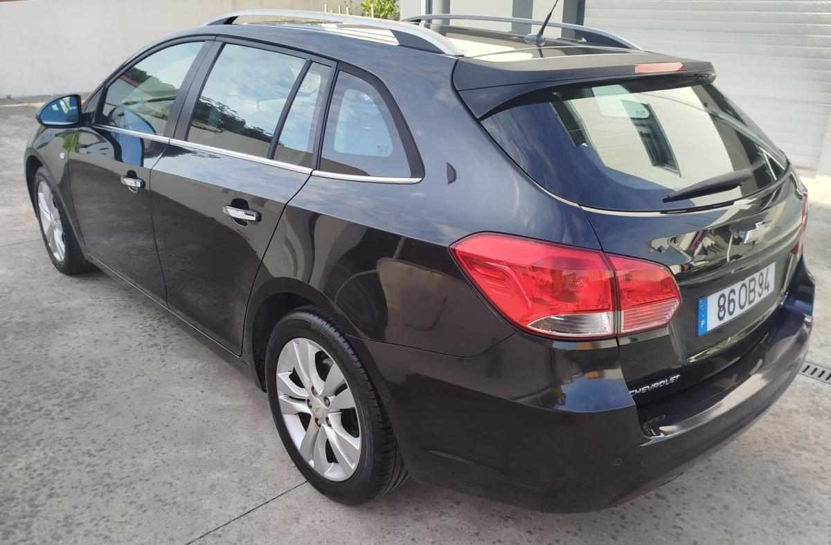 chevrolet-cruze-1-7-td-vcdi-awd-2013-diesel-1686cc