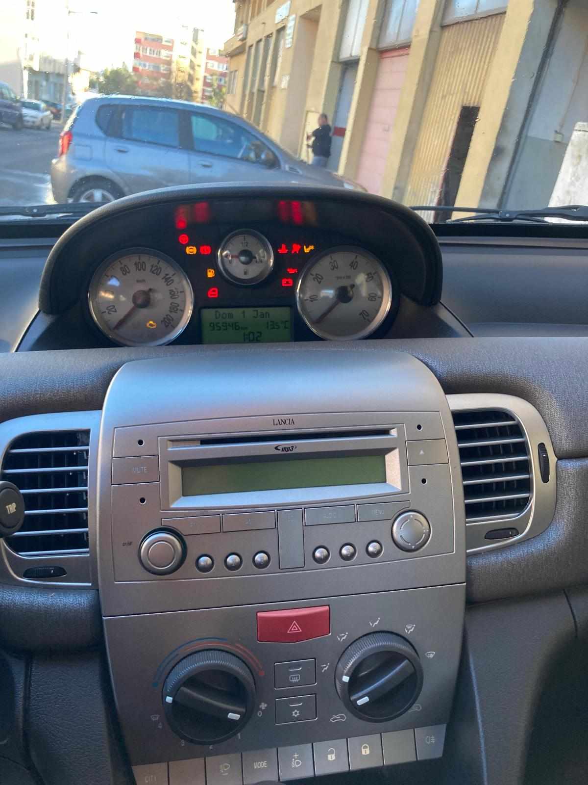lancia-ypsilon-1-2-2007-gasolina-1242cc