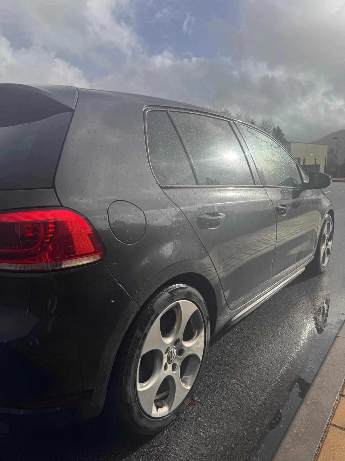 volkswagen-golf-2-0-tsi-2011-gasolina-1984cc