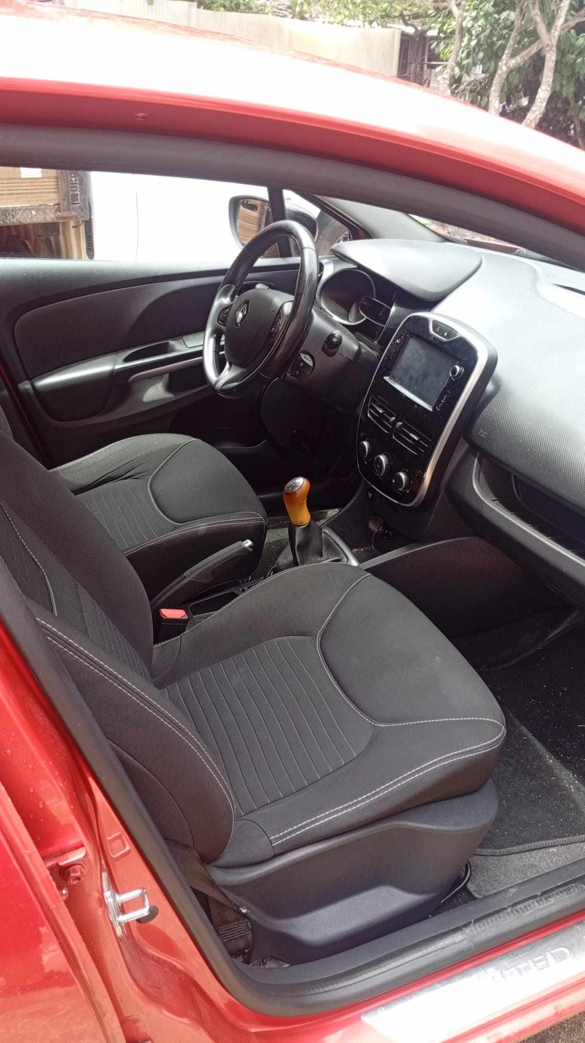 renault-clio-0-9-tce-2016-gasolina-898cc