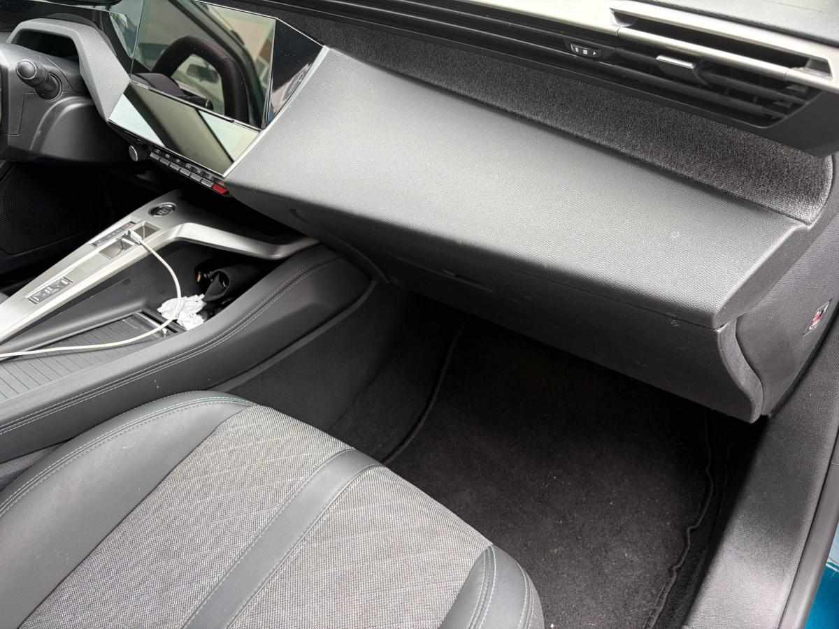 peugeot-408-1-2-puretech-2023-gasolina-1199cc