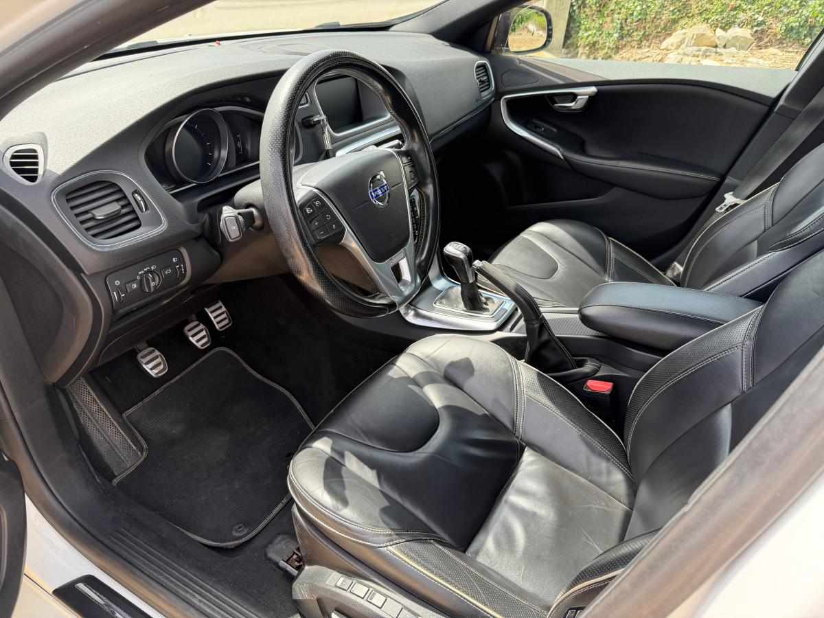 volvo-v40-2-0-d4-2014-diesel-1969cc