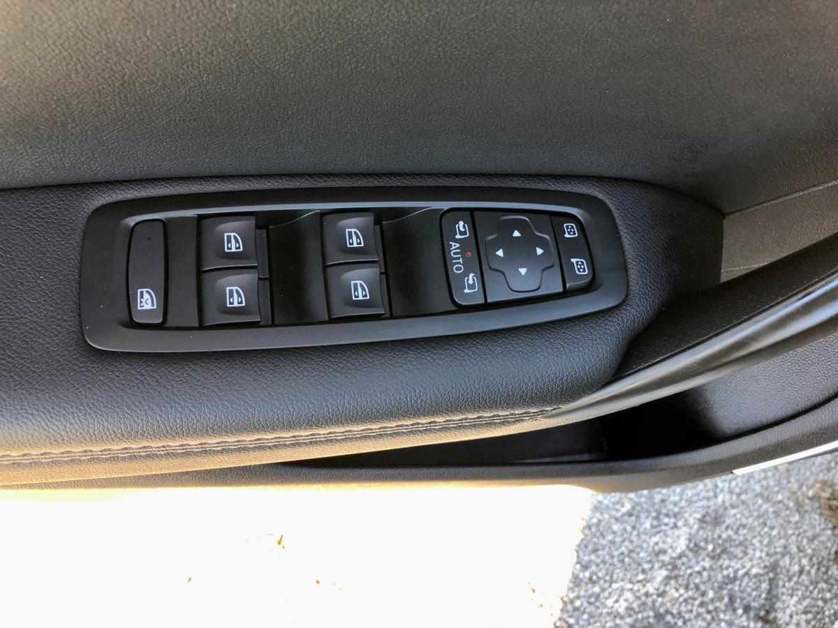 renault-megane-sport-tourer-1-5-dci-2019-diesel-1461cc