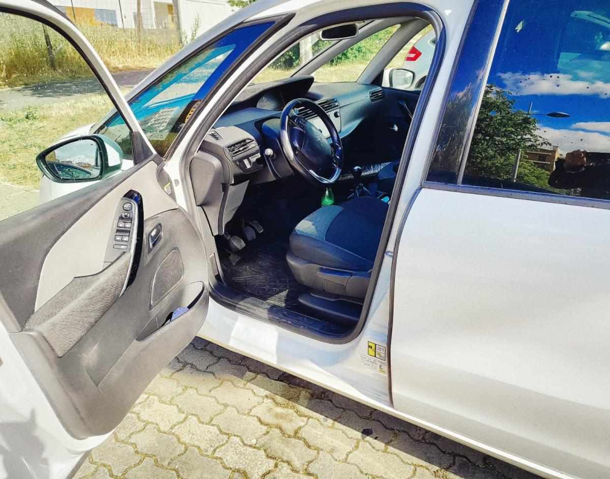 citroen-c4-picasso-1-6-bluehdi-2018-diesel-1560cc