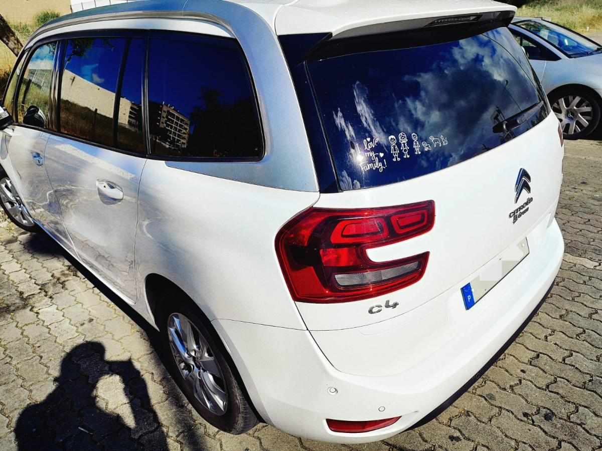 citroen-c4-picasso-1-6-bluehdi-2018-diesel-1560cc