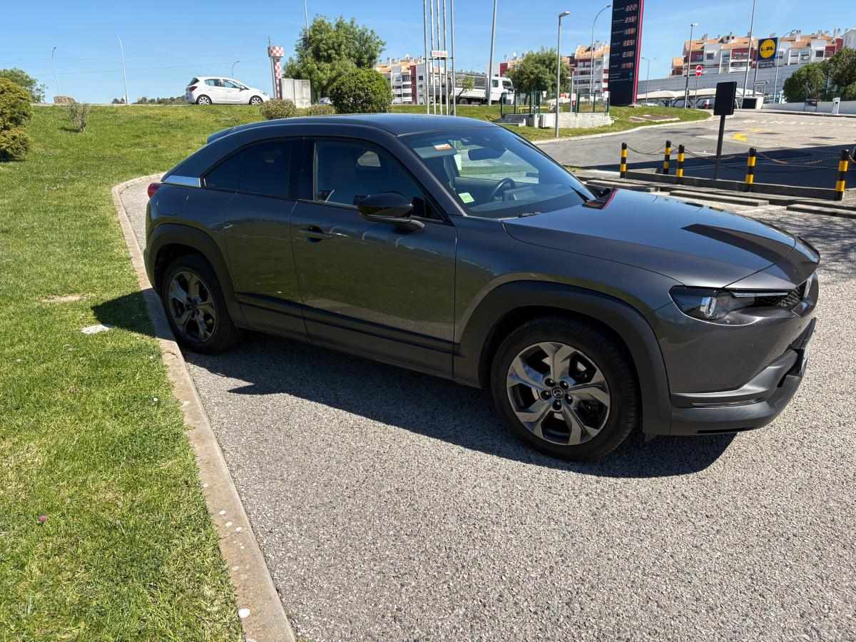 mazda-mx-30-35-5-kwh-e-skyactiv-2020-eletrico