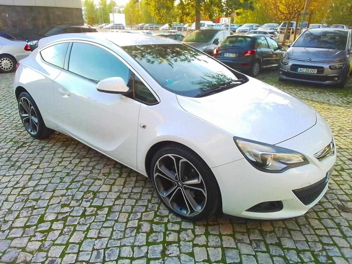 opel-astra-gtc-2013-gasolina-1362cc