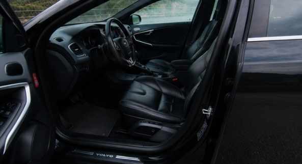 volvo-v40-1-6-d2-2013-diesel-1560cc