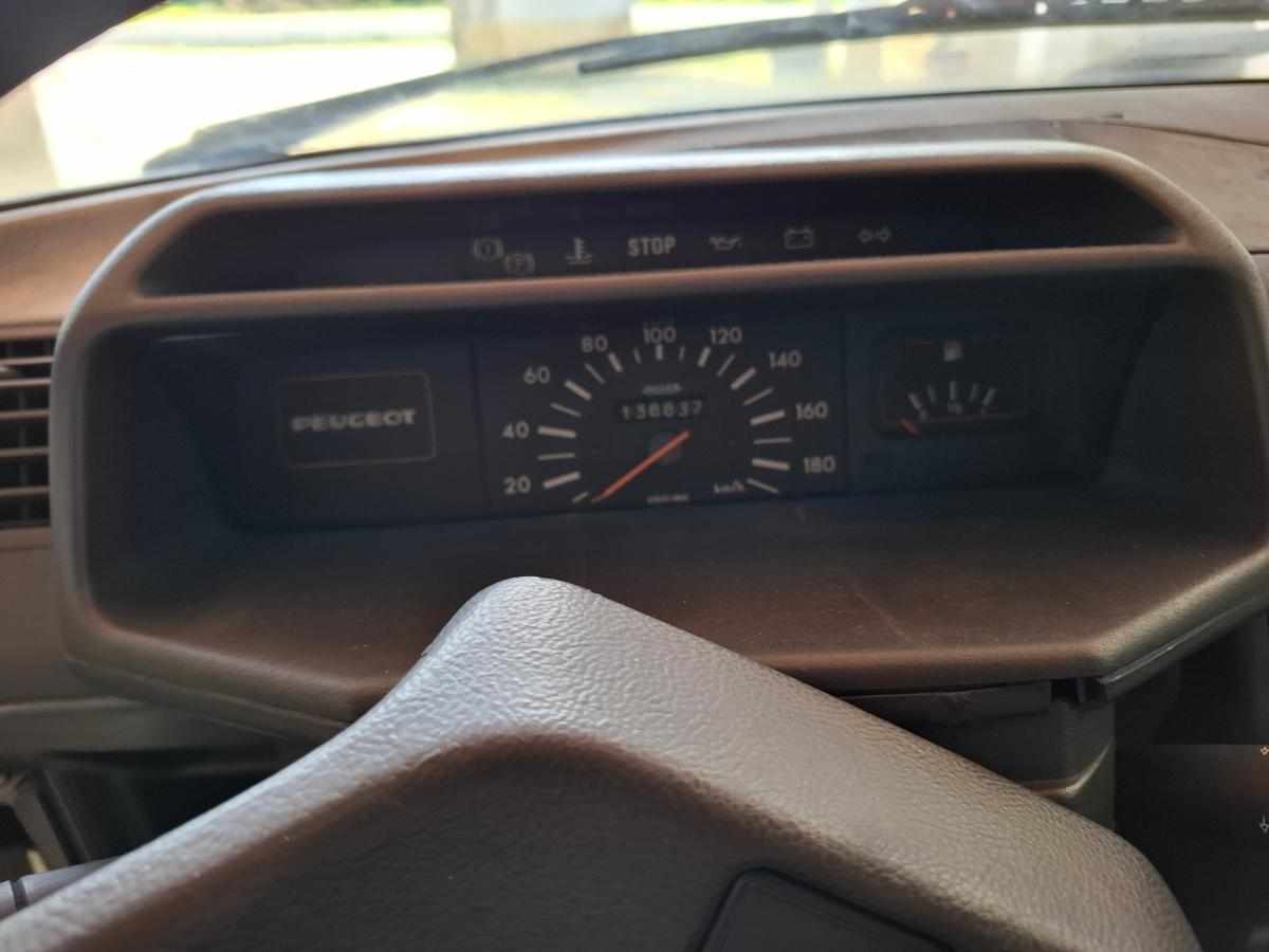 peugeot-205-1-0-44cv-1989-gasolina-954cc