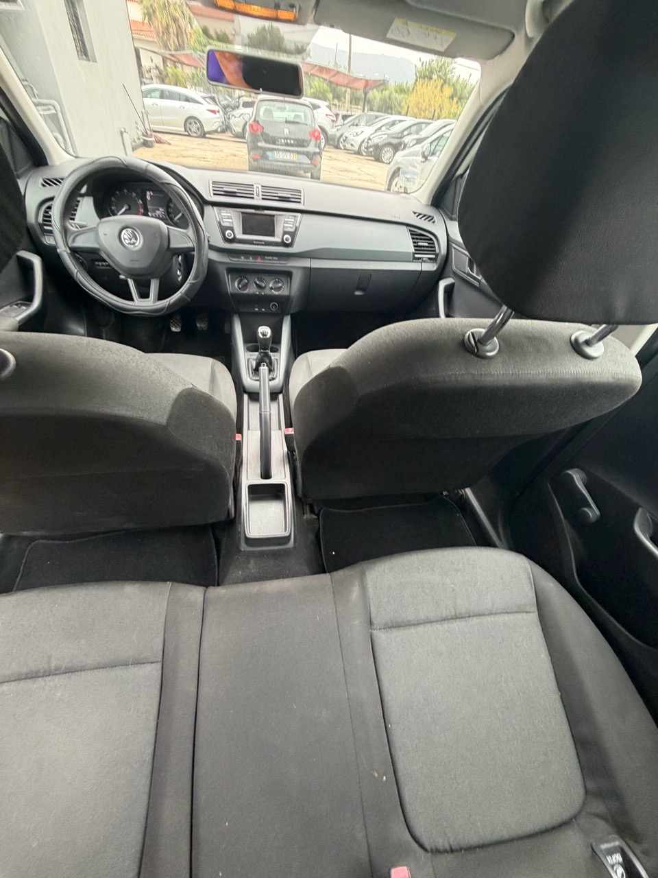 skoda-fabia-1-0-mpi-2015-gasolina-999cc