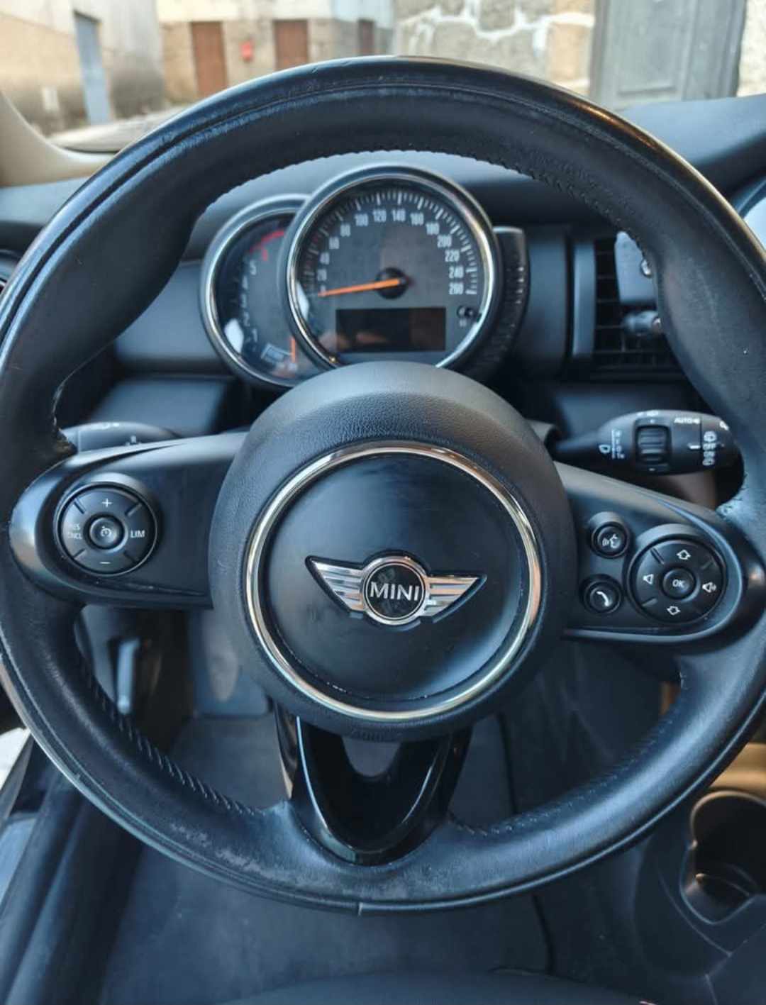 mini-hatch-d-1-5-2016-diesel-1496cc