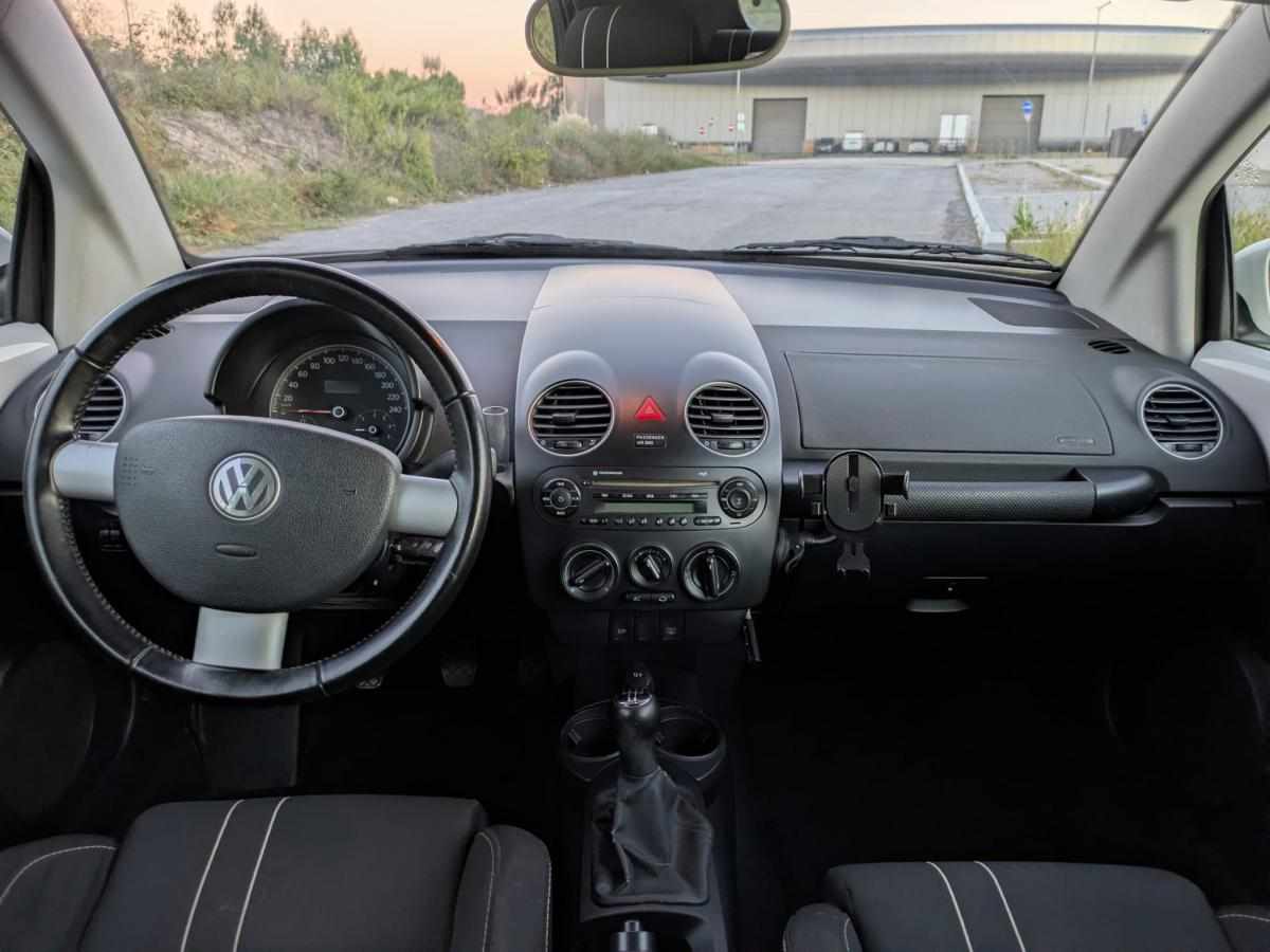 volkswagen-beetle-1-9-tdi-2010-diesel-1896cc