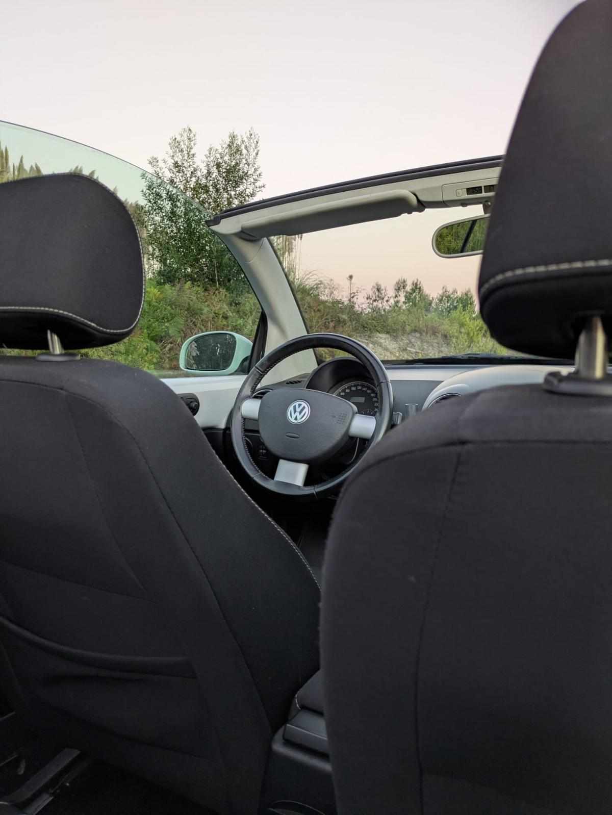 volkswagen-beetle-1-9-tdi-2010-diesel-1896cc