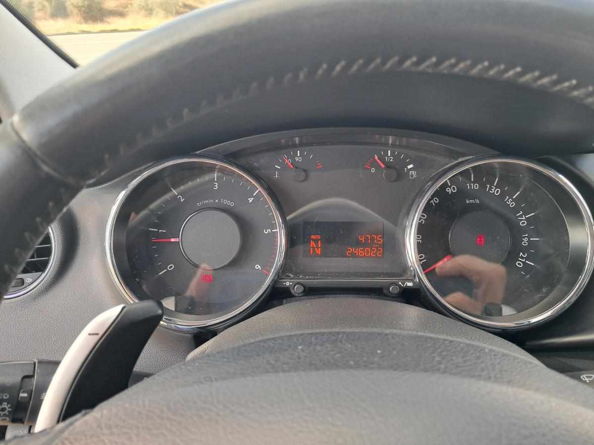 peugeot-3008-1-6-e-hdi-fap-2011-diesel-1560cc
