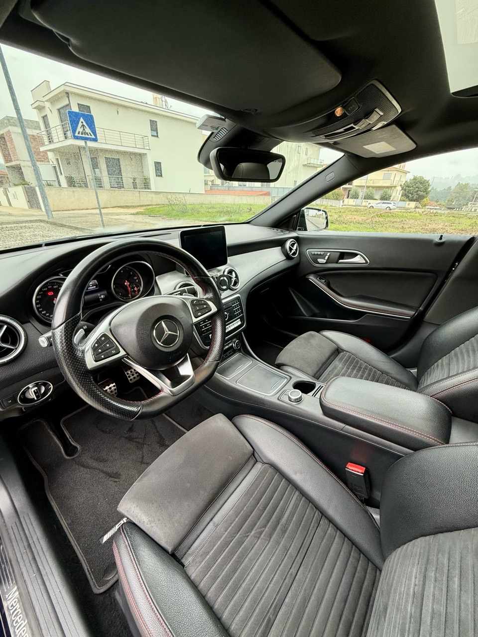 mercedes-benz-cla-220-d-2016-diesel-2143cc