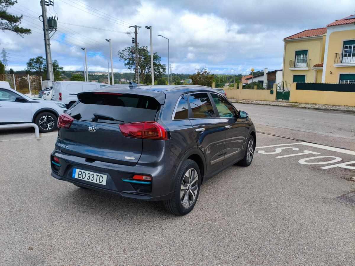 kia-niro-64-kwh-2020-eletrico