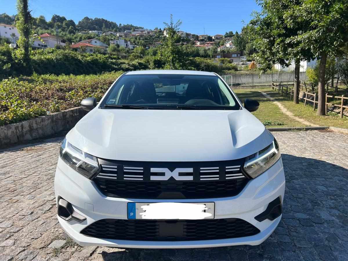 dacia-sandero-1-0-sce-2023-gasolina-999cc