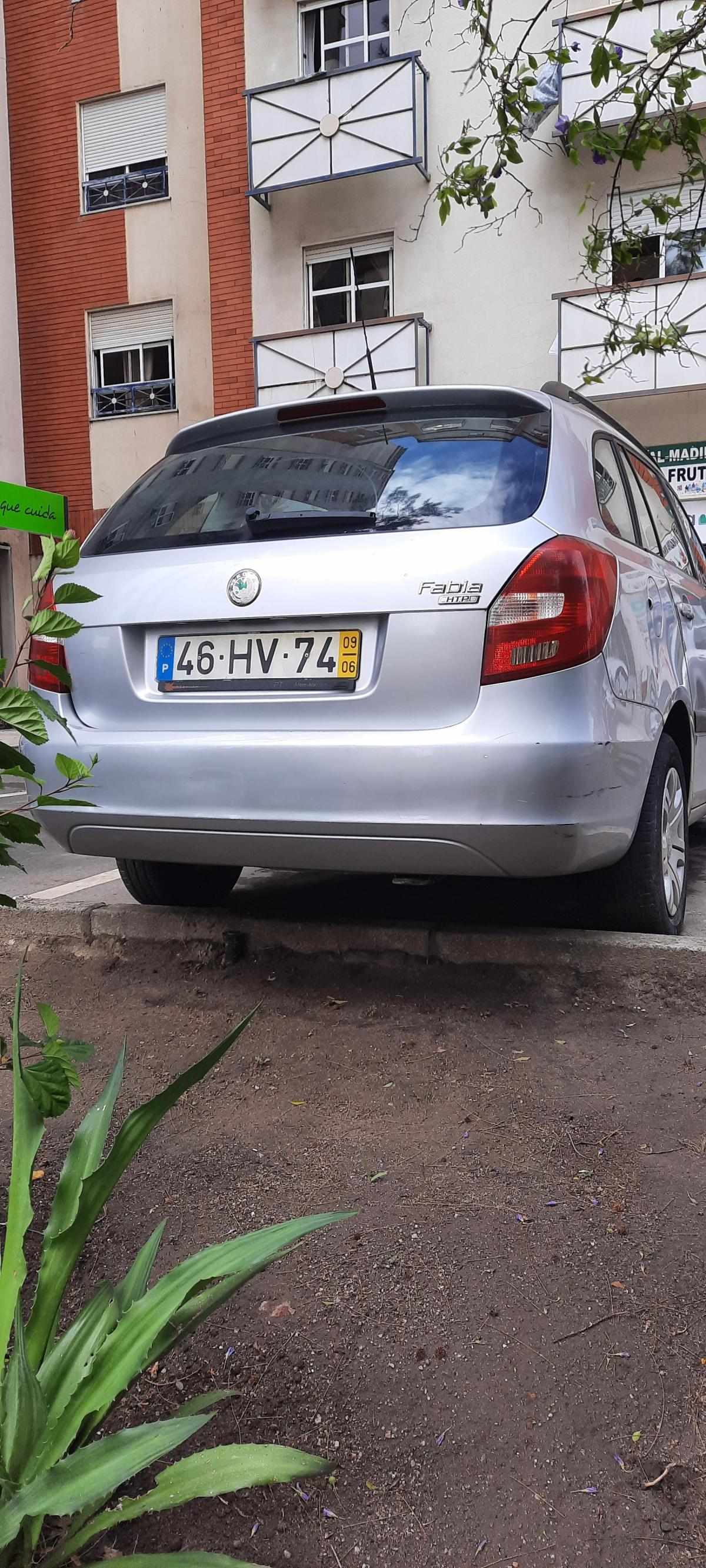 skoda-fabia-1-2-htp-2009-gasolina-1198cc