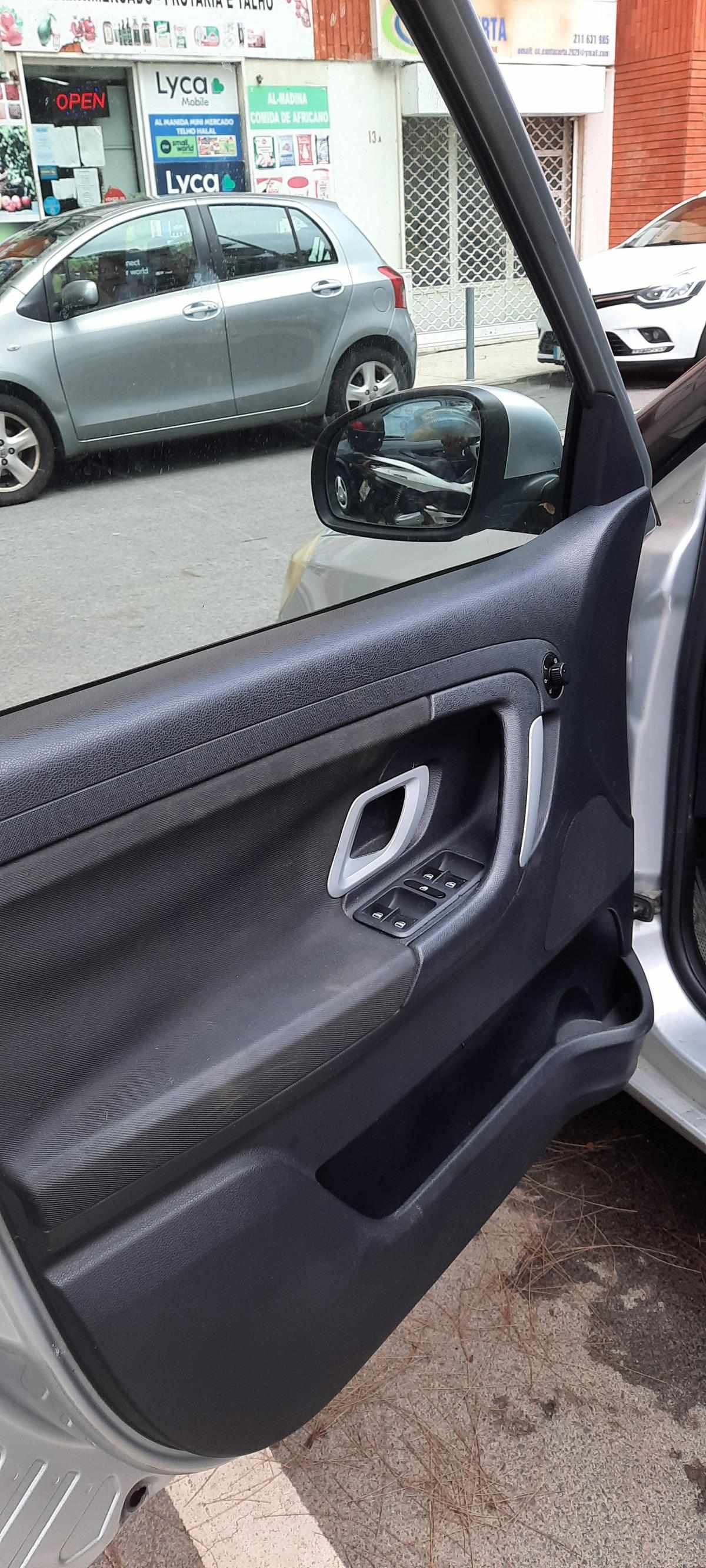 skoda-fabia-1-2-htp-2009-gasolina-1198cc