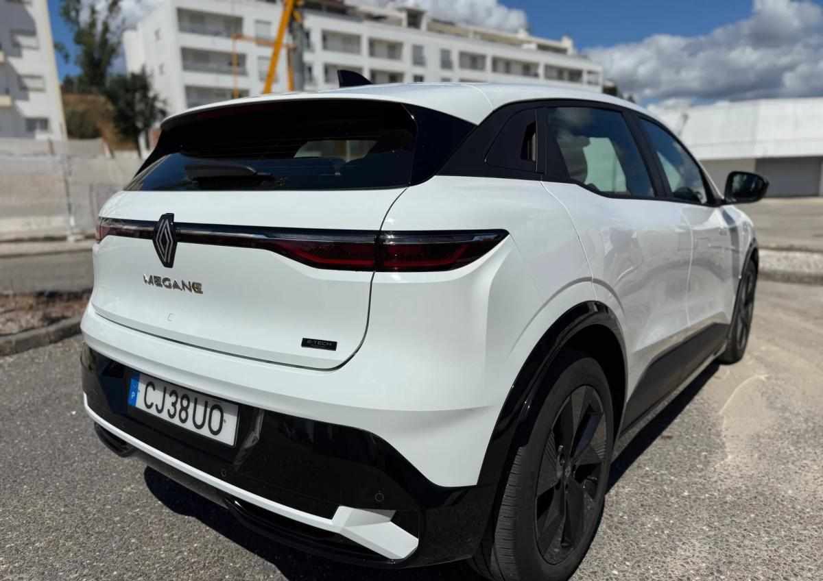 renault-megane-e-tech-ev40-2024-eletrico
