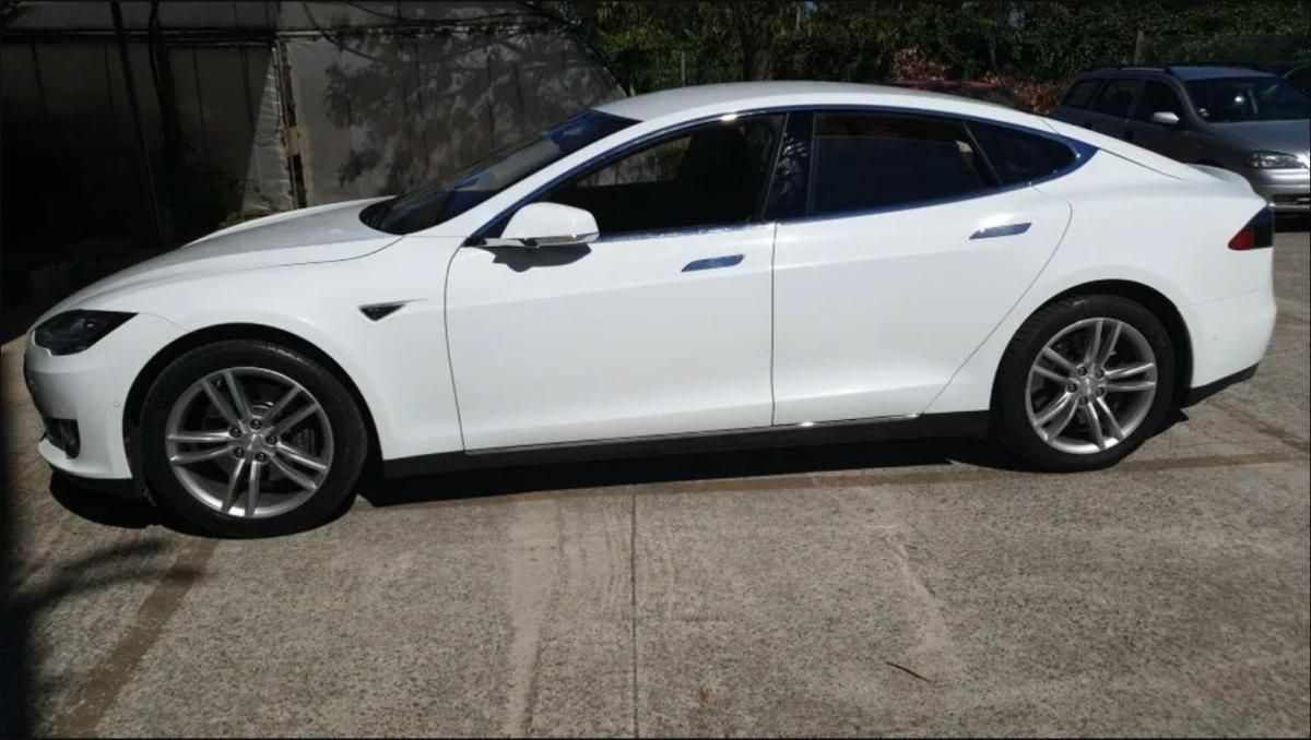 tesla-model-s-p85d-2014-eletrico