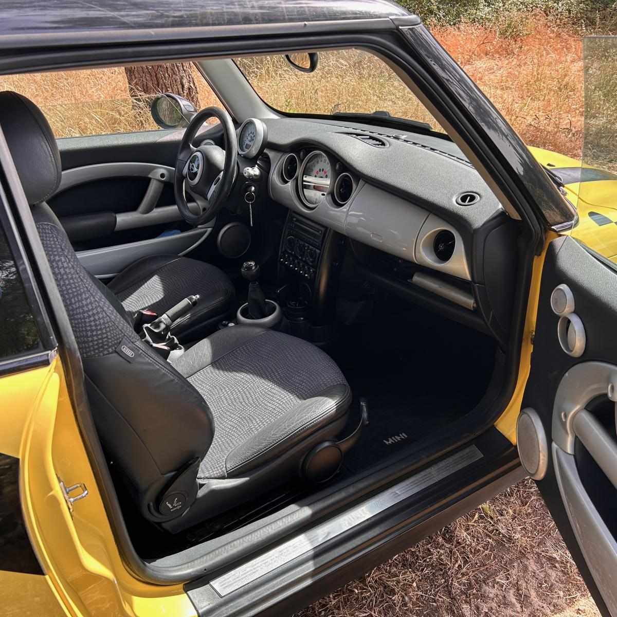 mini-hatch-1-6-2002-gasolina-1598cc