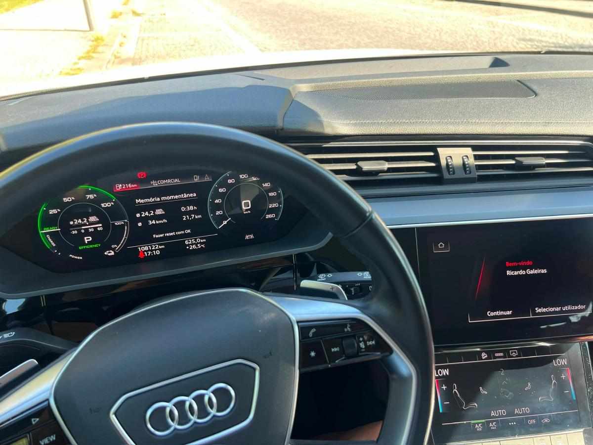 audi-e-tron-50-quattro-2020-eletrico