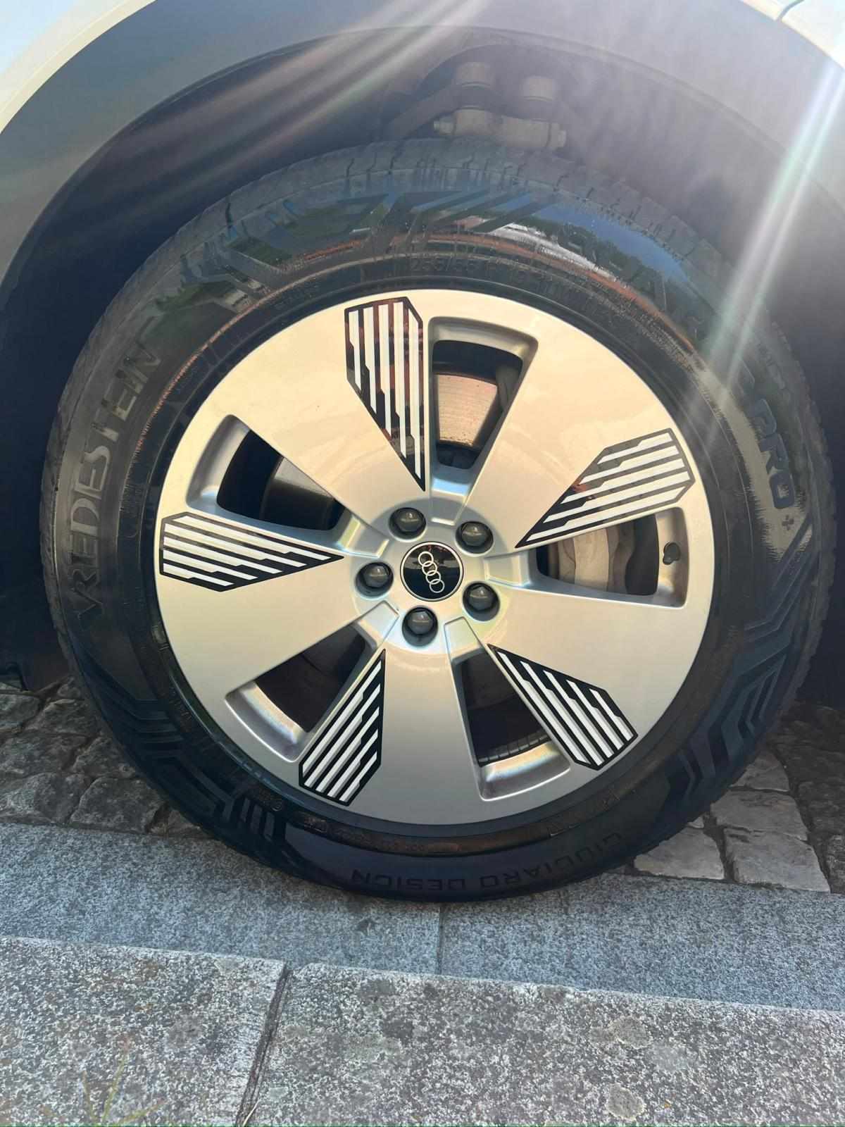 audi-e-tron-50-quattro-2020-eletrico